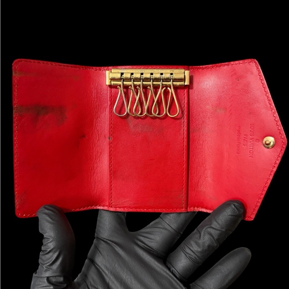 Louis Vuitton Red Vernis Key Holder Case (A190) - Picture 6 of 9